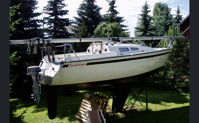 Aphrodite 25 Purjevene-kuva-1